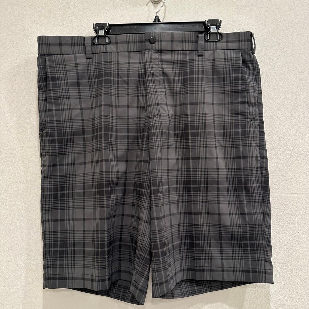 Nike Men's Gray Black Plaid Golf Shorts Size 38 Dri-Fit Performance Polyester